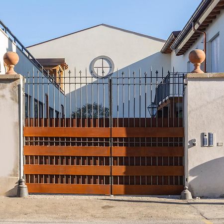 Sonder San Lorenzo Roma Exterior foto